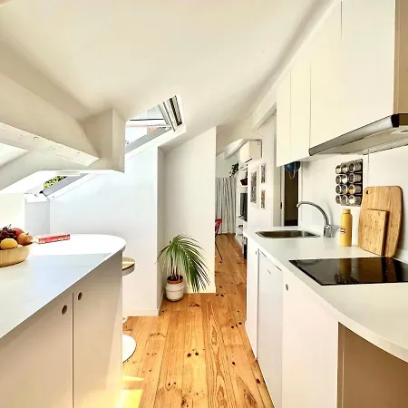 Art With Oporto View!